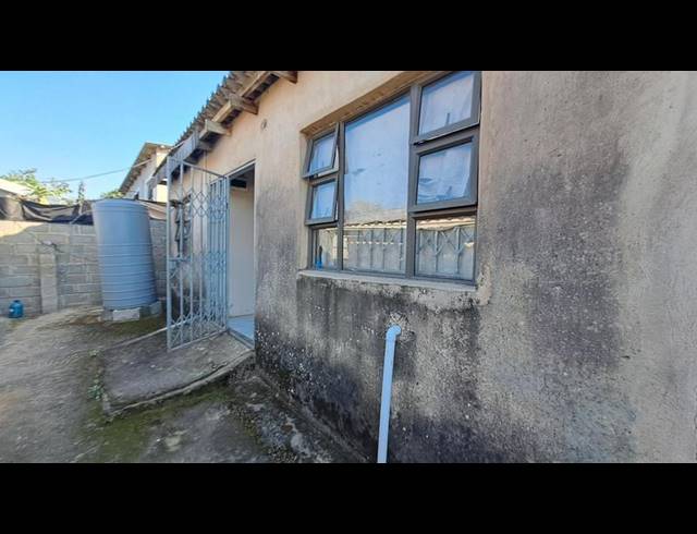 2 BEDROOM PROPERTY TO RENT IN UMLAZI J